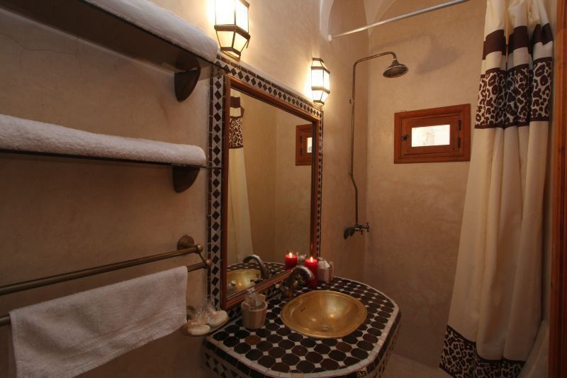 Riad Awinati Location Privatisee ,piscine Chauffee , Beau Rooftop Marrakesh