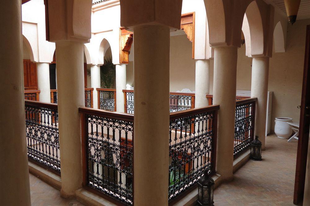 Riad Awinati Location Privatisee ,piscine Chauffee , Beau Rooftop Marrakesh