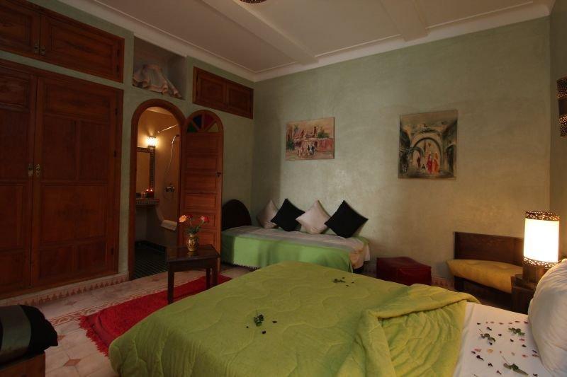 Awinati Location Privatisee ,piscine Chauffee , Beau Rooftop Riad 3*