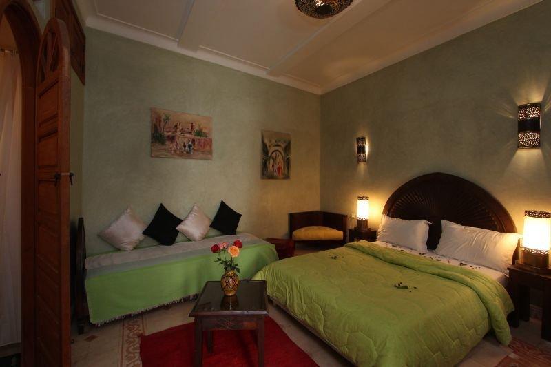 Riad Awinati Location Privatisee ,piscine Chauffee , Beau Rooftop Marrakesh